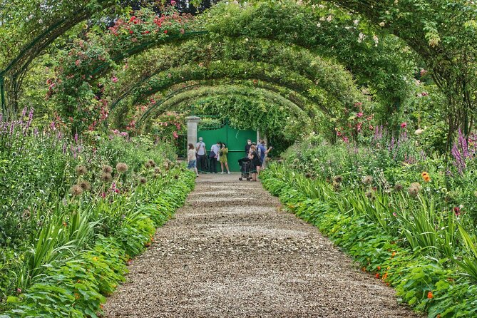 From Paris: Monet Gardens & Giverny Bike Tour with Picnic Stop - Key highlights you’ll care about