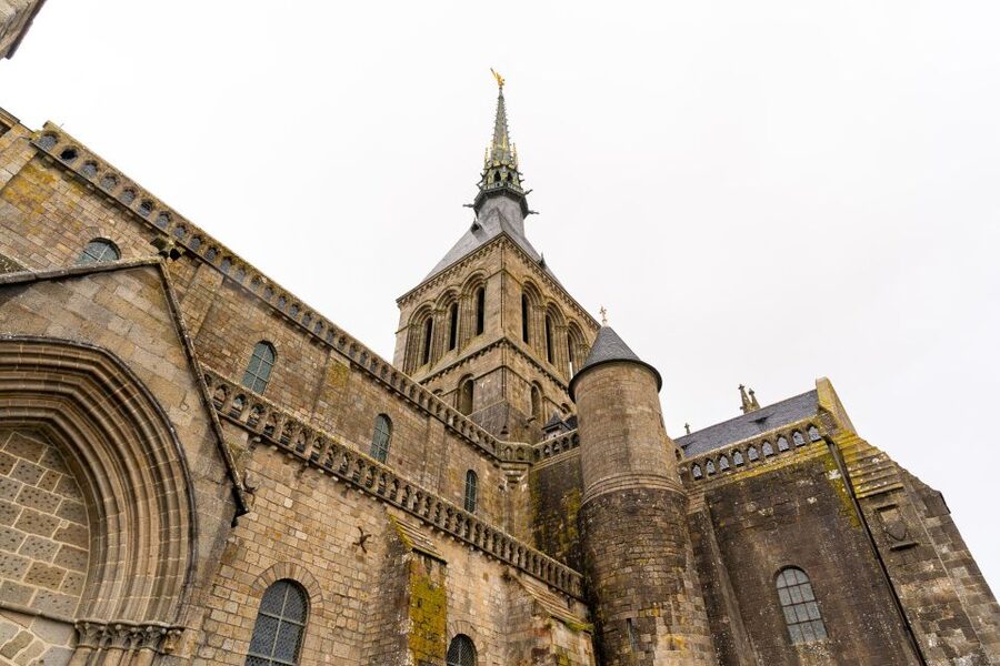 From Paris: Mont Saint Michel Day Trip with a Guide - Your 4 Hours of Free Time: Medieval Streets, Real Decisions