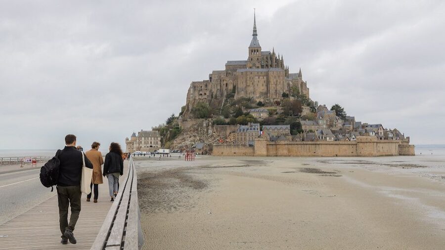 From Paris: Mont St Michel and Loire Valley 2 Day Tour - Price and Value: What You’re Really Paying for at $560