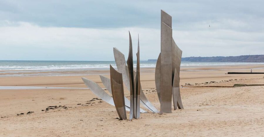From Paris: Normandy D-Day Landing Beaches Full-Day Tour - From Longues-sur-Mer battery to the “why” of the coast defenses