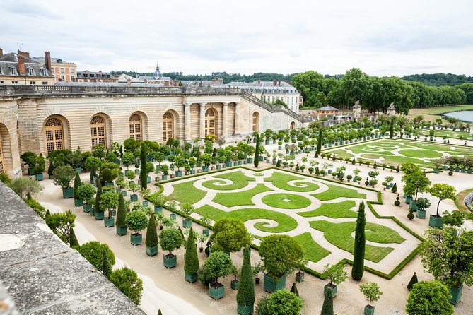 From Paris: Versailles Bike Tour w/ Palace, Gardens, & Picnic - Picking Up a Picnic at the Market (and Why It’s a Smart Move)