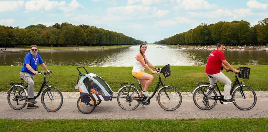 From Paris: Versailles Bike Tour with Gardens & Palace Entry - Grand Canal photo stop + picnic: views you can actually enjoy