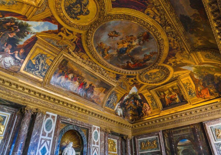 From Paris: Versailles Palace and Gardens Guided Day Trip - Inside the Palace: Chapel, Private Spaces, and the Hall of Mirrors