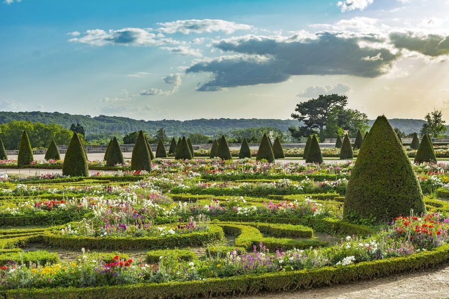 From Paris: Versailles Palace and Gardens Guided Experience - Getting from Paris to Versailles without losing your morning