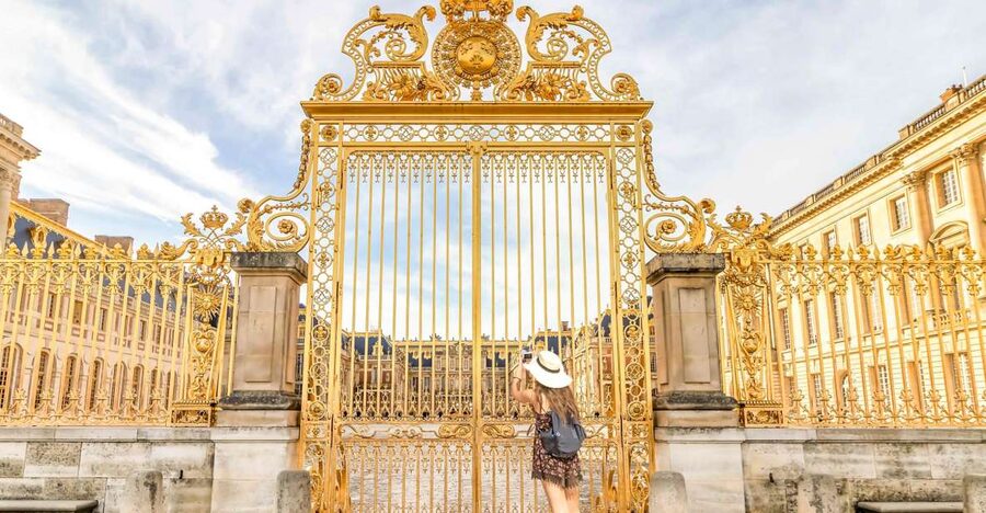 From Paris: Versailles Palace Self Guided & Gardens tickets - Meeting point near the Eiffel Tower: easy to plug into your Paris day