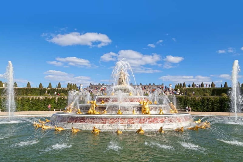 From Paris: Versailles Skip-the-Line Tour by Coach - From Paris to Versailles without the headache