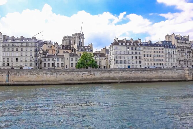 Full Day Paris City Pass: 50 Museums, Unlimited Hop On/Off Cruise - Jardin des plantes and Hôtel de Ville: a calmer rhythm in the middle of the route