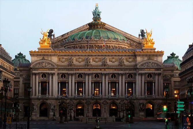 Full-Day Private Tour in Paris with Driver Sightseeing tour - Champs-Elysées, Concorde, and the Eiffel Tower photo route