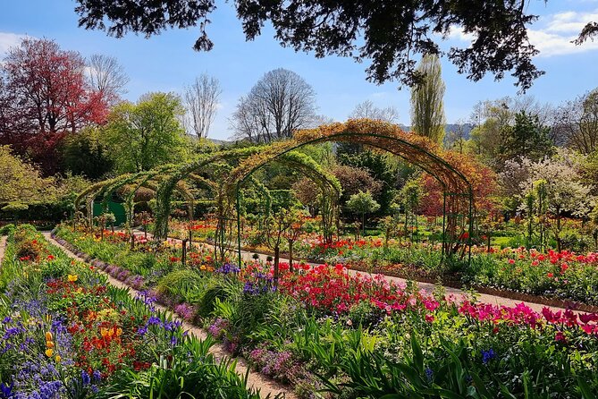 Giverny and Rouen Private Full Day Tour from Paris Van and Guide - Paris pickup to countryside timing (about 9 hours)