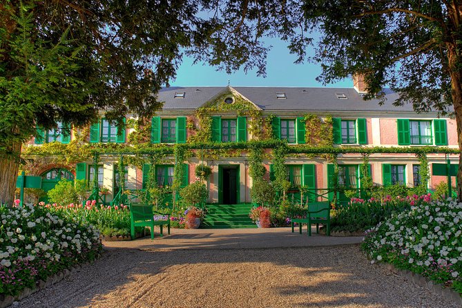 Giverny & Auvers sur Oise Private Day Trip with Monet & Van Gogh Tour from Paris - Fondation Claude Monet: the water garden that shows Impressionism in action