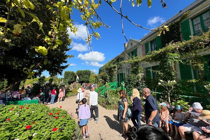Giverny Monet House Half Day Private Guided Tour from Paris - Giverny timing: 3 hours that should feel like wandering, not rushing