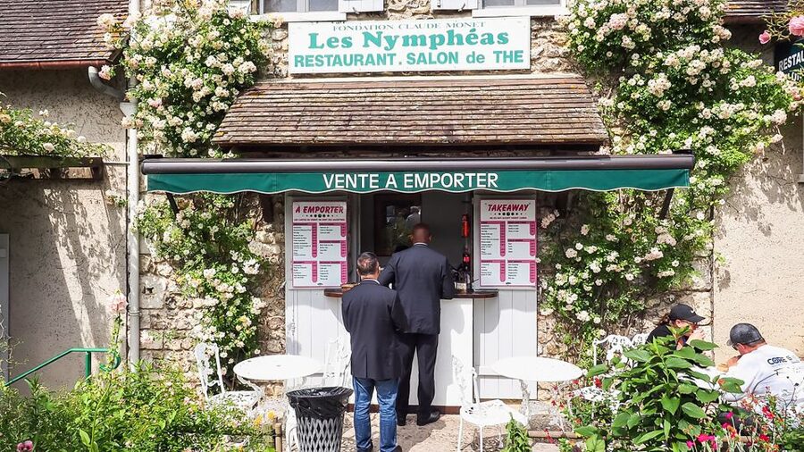 Giverny: Monet's House and Gardens Guided Tour - Key things to know before you go