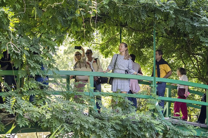 Giverny & Monet's House Audio Guided Half-day Tour from Paris - The Audio Guide via Smartphone App: Great When Prepared, Annoying When Not