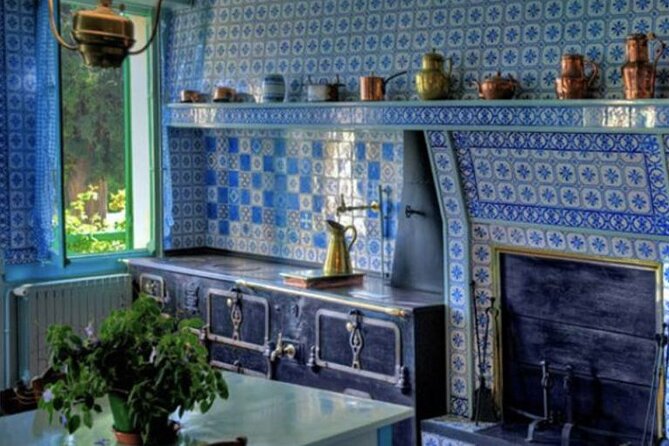 Giverny: Monet's House & Gardens Private Guided Walking Tour - Private tour format: what you gain beyond the ticket