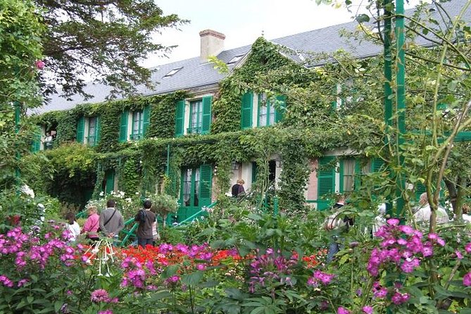 Giverny Small-Group Minivan with Hotel Pickup or Meeting Point - Getting Picked Up in Paris: West-Side Only