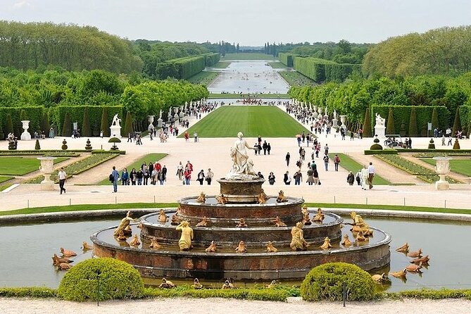 Giverny & Versailles Day Trip From Paris with Professional Guide - Price and Value: Is $225.18 Worth It?