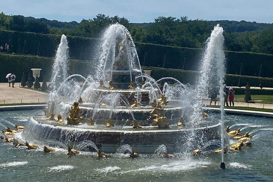 Giverny Versailles Trianon Small Group by Minivan from Paris - Price and value: is $347 a smart use of time?
