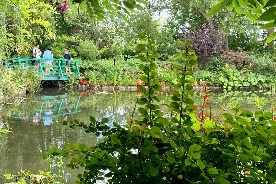 Giverny Versailles Trianon Small Group by Minivan from Paris - Versailles Palace: skip-the-line entry plus an audio-guide pace