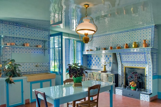 Guided tour Monet's house and gardens/small group - Giverny at 1:00 pm: why this tour’s timing matters