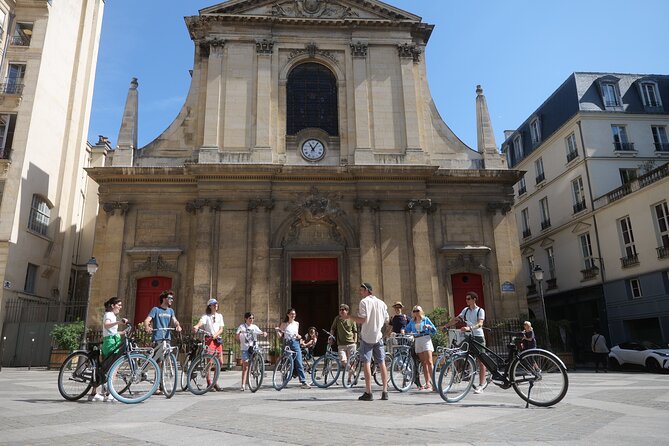 Guided Tour of Paris by Bike - Stop: Village St-Paul and the marsh break