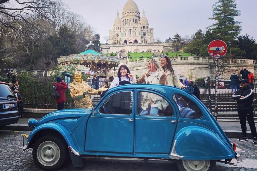 Guided Tour of Paris in Classic Convertible - Sacré-Cœur and Place du Tertre: views that beat the crowds