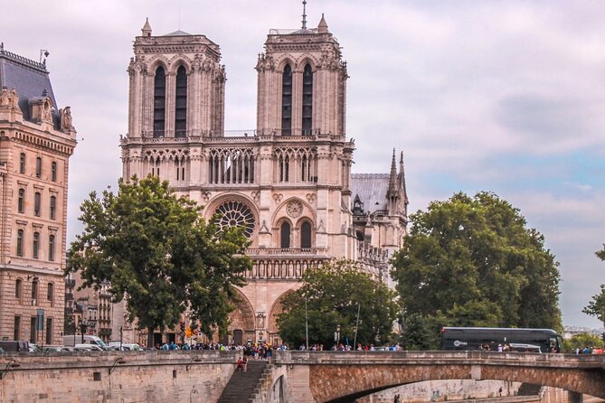 Half-day Walking tour with Fun Guide & Arc du Triomphe Tickets - Meeting at 72 Blvd Marguerite de Rochechouart, Then Ending at the Louvre