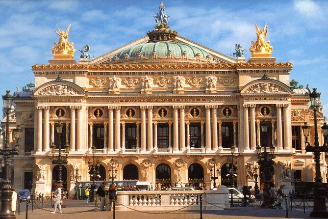 Heart of Bohemia Tour / duration 2H - from 1 to 6 passengers - The driver-guide role: how you’ll feel during the ride