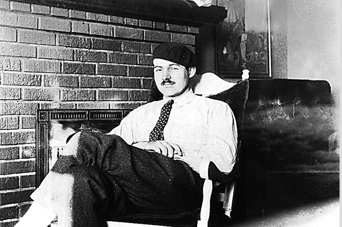 Hemingway in Paris - Small Group Walking Tour - Key things that make this tour work
