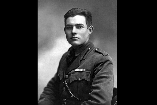 Hemingway in Paris - Small Group Walking Tour - A small-group walk where the Lost Generation feels human