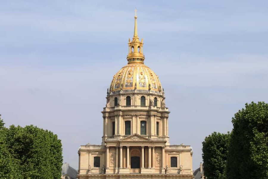 Highlights of Paris Bike Tour in English or Dutch - Champs-Élysées, Grand Palais and Petit Palais: the grand avenue moment