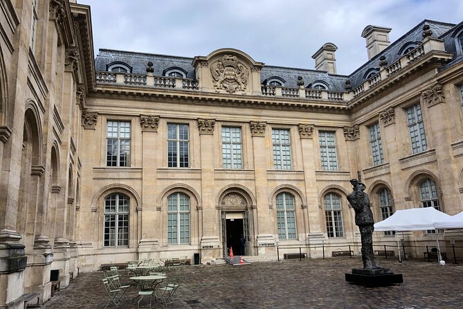Historic Jewish Quarter Walk in Paris - Stop 1 in Le Marais: synagogues, oratories, streets, and memorials