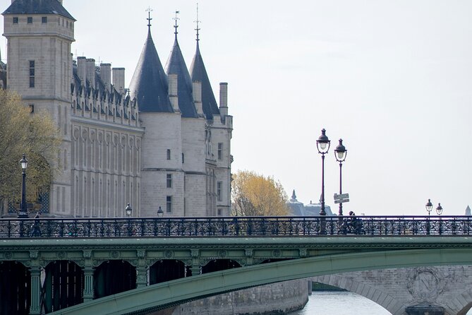 Historic Left Bank Walking Tour in Paris - Why this Left Bank walk fits Paris in 2 hours 30