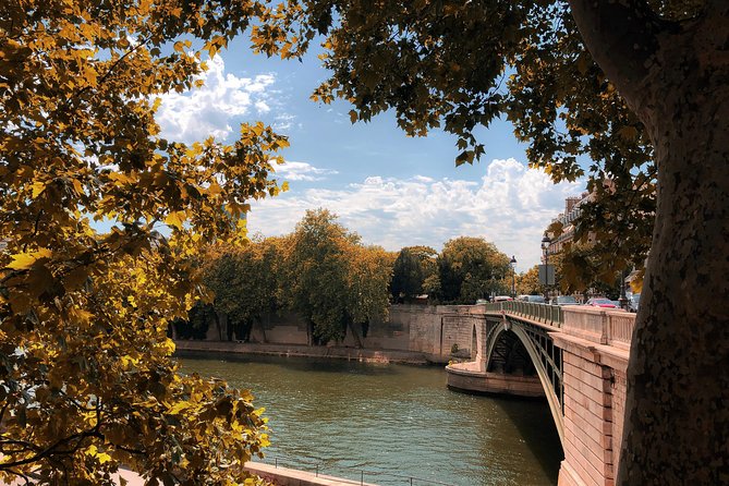 Historical Paris Walking Tour to Vibrant Food Market - Meeting at Pont au Change: Straightforward Start, Easy Arrival