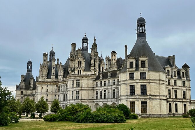 Incredible Loire castles tour with lunch and a vineyard visit - Getting value at $334.32: what’s included vs what you’re buying