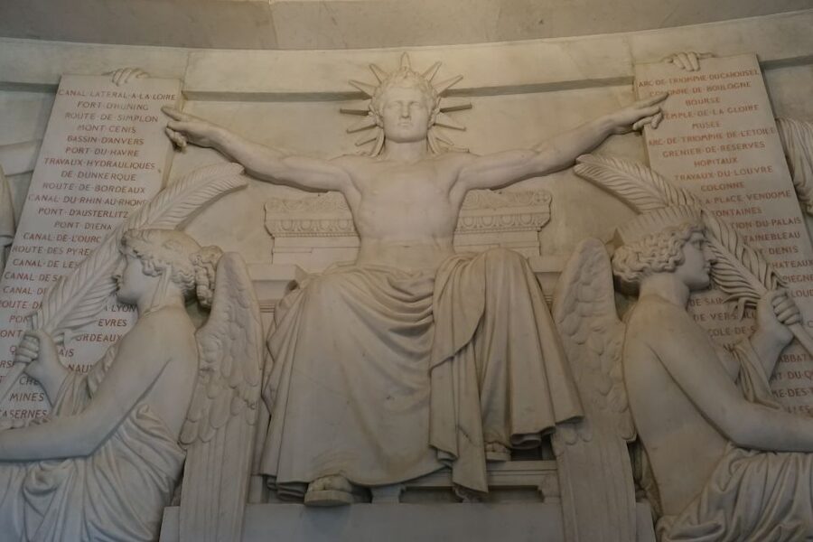 Invalides Museum - WWI & WWII - Guided Tour up to 8 guests - Les Invalides in 2 Hours: what this tour really covers
