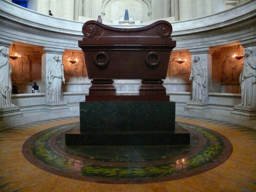 Invalides Museum - WWI & WWII - Guided Tour up to 8 guests - Practical tips while you walk (and how to get the most out of 2 hours)