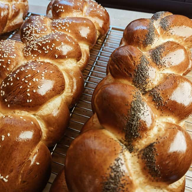 Jewish Marais - Yiddish world : Walking tour and pastries - Meeting point at 69 Rue du Temple: how you start clean