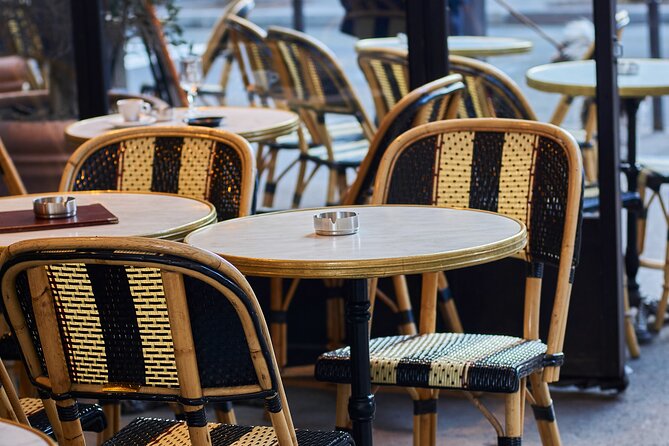 -Kids friendly- Eat, play, love Montmartre: 3H Walking Food Tour - Meet at Rita on Rue Lamarck: the easiest start you’ll find