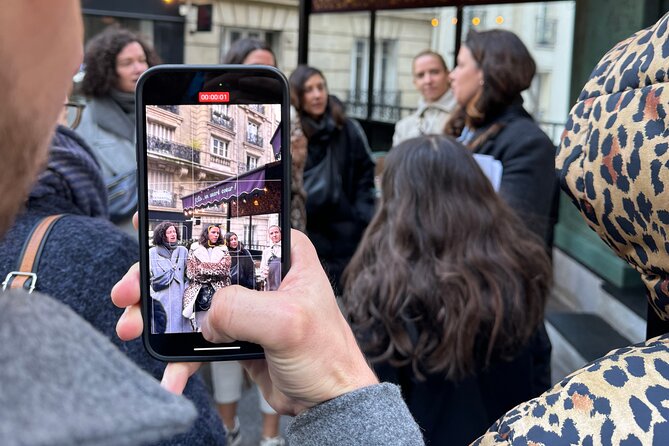 -Kids friendly- Eat, play, love Montmartre: 3H Walking Food Tour - Place du Tertre finish: artists, a secret spot, and one last food moment