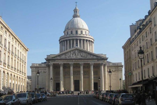 Latin District 2-Hour Private Tour: from the Middle Ages to Midnight in Paris - Starting at Place Saint-Michel, ending at the Panthéon