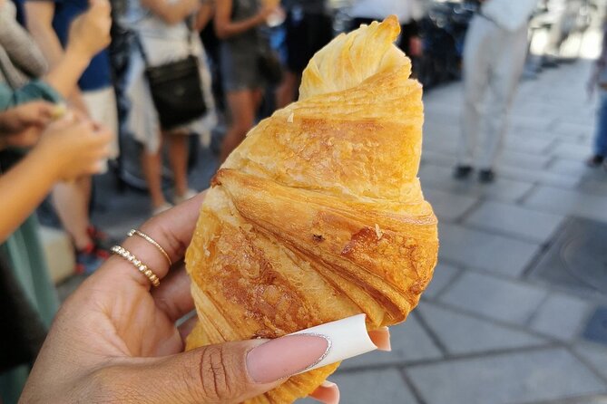 Latin Quarter Pastries & Chocolate Food Tasting Tour - Who should book, and who should skip