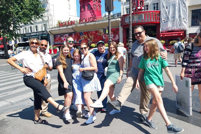 Le Grand Tour - Half Day Walking Tour: all the main sites! - Au Lapin Agile and the Montmartre art trail you can actually finish