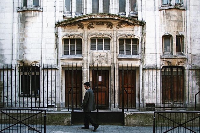 Le Marais District & Jewish Quarter Guided Walking Tour 12ppl Max - The 2.5-hour flow: pacing, group size, and what you’ll actually do