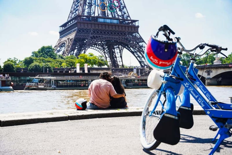 Left Bank Highlights: Guided Vintage Bike Tour on a Solex - Meeting at 18 Rue Soleillet Near Père Lachaise