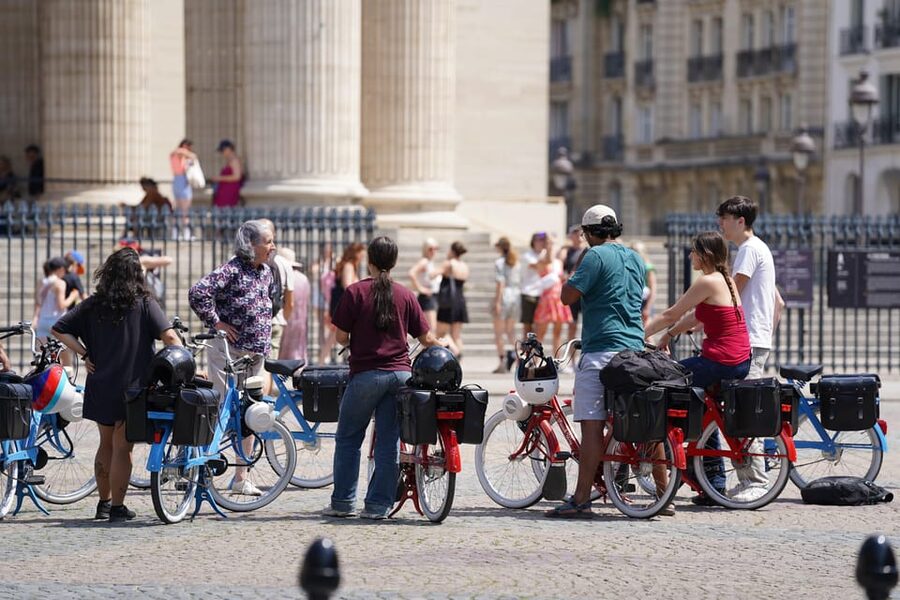 Left Bank Highlights: Guided Vintage Bike Tour on a Solex - Should You Book This Left Bank Solex Tour?