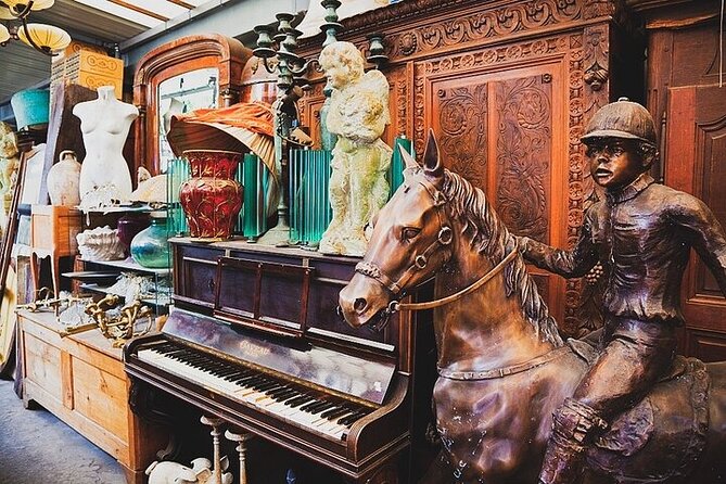 Les Puces de Saint Ouen Flea Market Private Tour in Paris - Hotel Pickup and Metro Reality Check (So You’re Not Surprised)