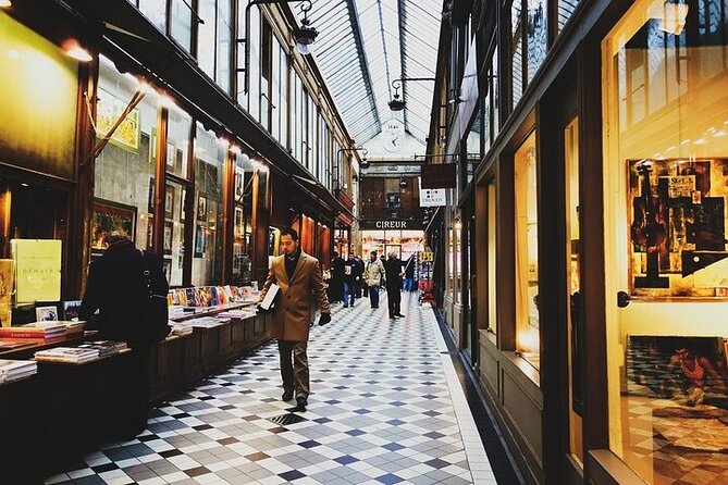 Les Puces de Saint Ouen Flea Market Private Tour in Paris - What Guides Actually Do Beyond Pointing