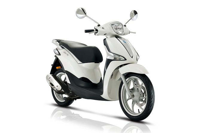 Liberty scooter rental Piaggio 50cc (4T) Paris - How a 50cc Liberty Scooter Makes Paris Feel Smaller