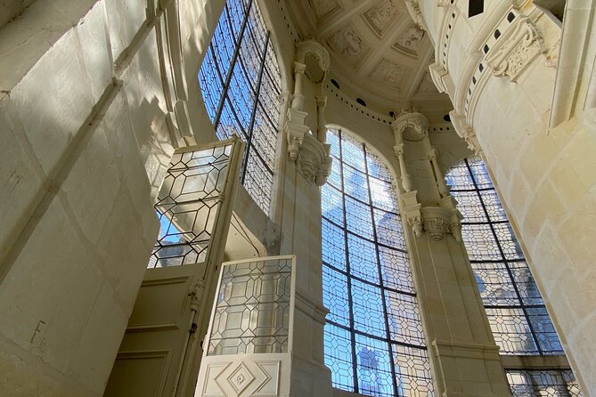 Live Guided Chenonceau, Chambord, Amboise Castles trip from Paris - A full-day Loire Valley sprint from Paris, back by about 20:30