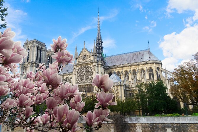 Live, Laugh, Love Along the Seine: Self-Guided Romantic Tour - Stop-by-stop: how the walk feels and what to notice